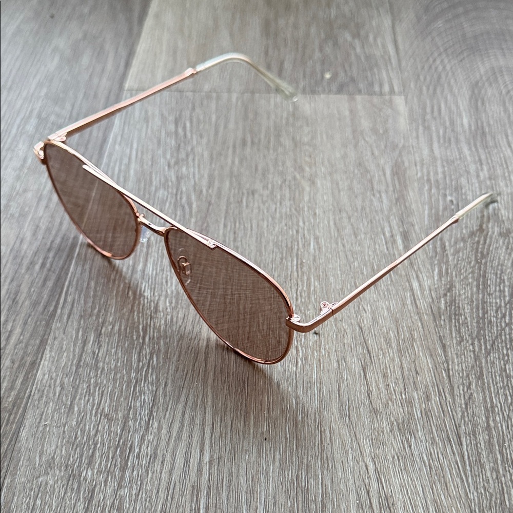 Rose Gold Aviator Sunglasses